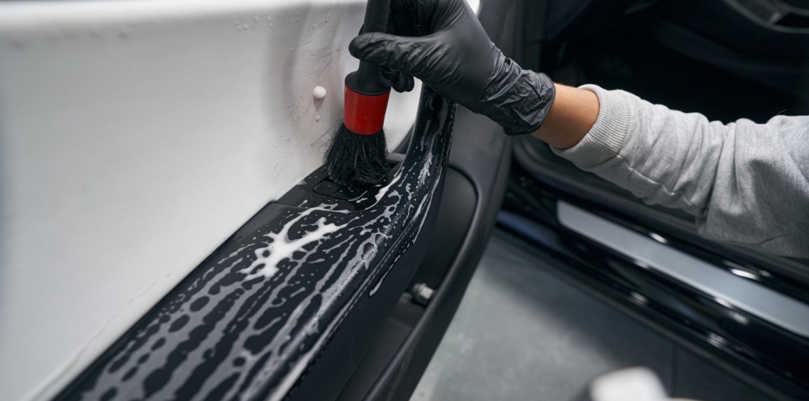 Keep your car interior looking good with the all-new Hand Wash & Chamois. The specially designed microfiber pad easily cleans away dirt and grime from your dashboard, armrest, and more. With 100% cotton chamois and a classy design, you can't go wrong with the Hand Wash & Chamois!Powered by Froala Editor